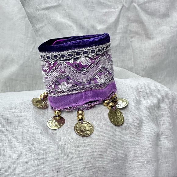 PURPLE VELVET GYPSY COIN CHARM CUFF BRACELET TEXTILE FIBER ART LUXURY SIGNED 7’ - Picture 9 of 15